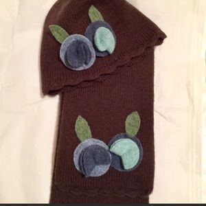 LL Bean Hat and Scarf Gift Set for Girls NWOT